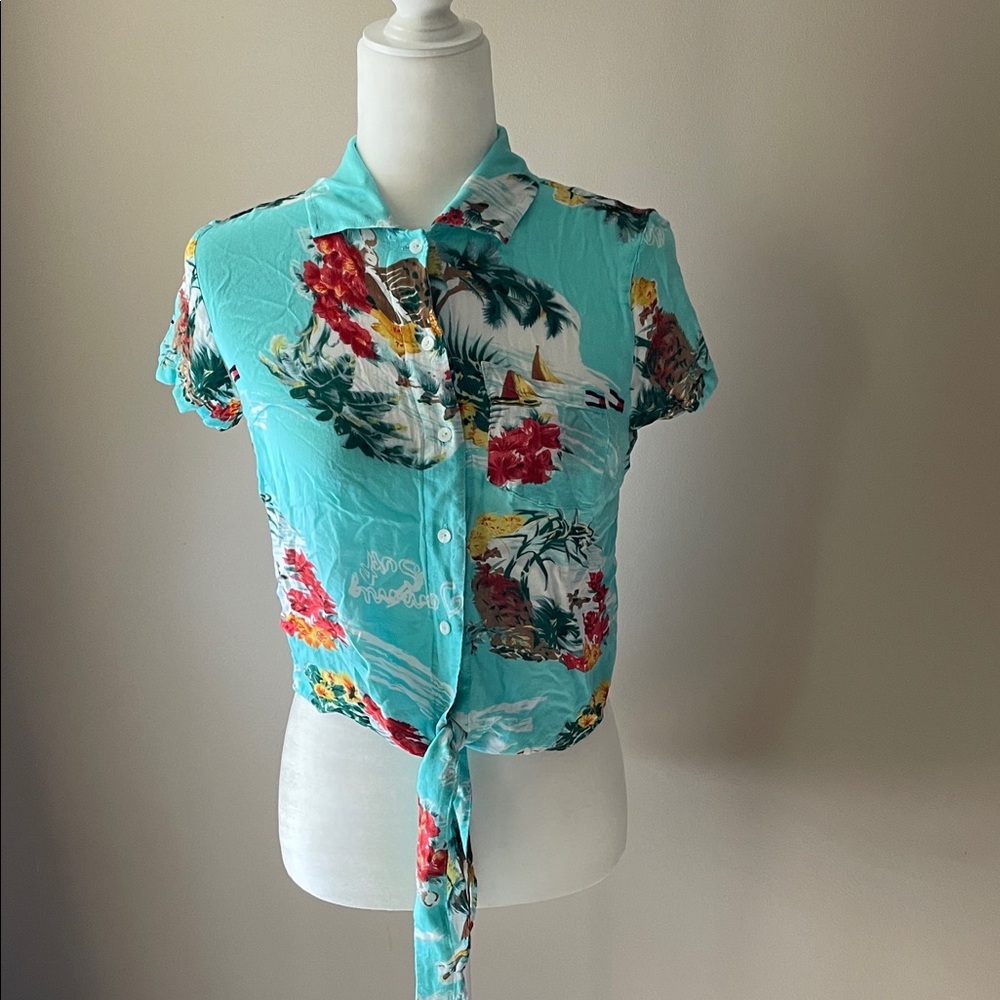 Tommy Hilfiger Hawaiian button up tie top women small